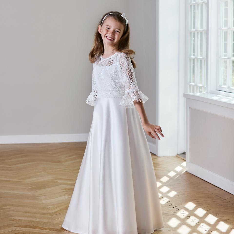 Langes Lilly Kommunionkleid aus Satin und Spitze mit Glocken-Ärmeln