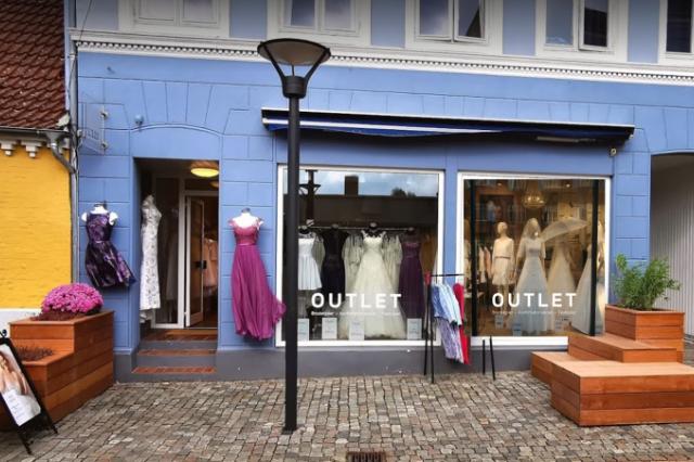 Lilly Brautkleider Official Outlet - Brautkleider zu sensationellen Preisen