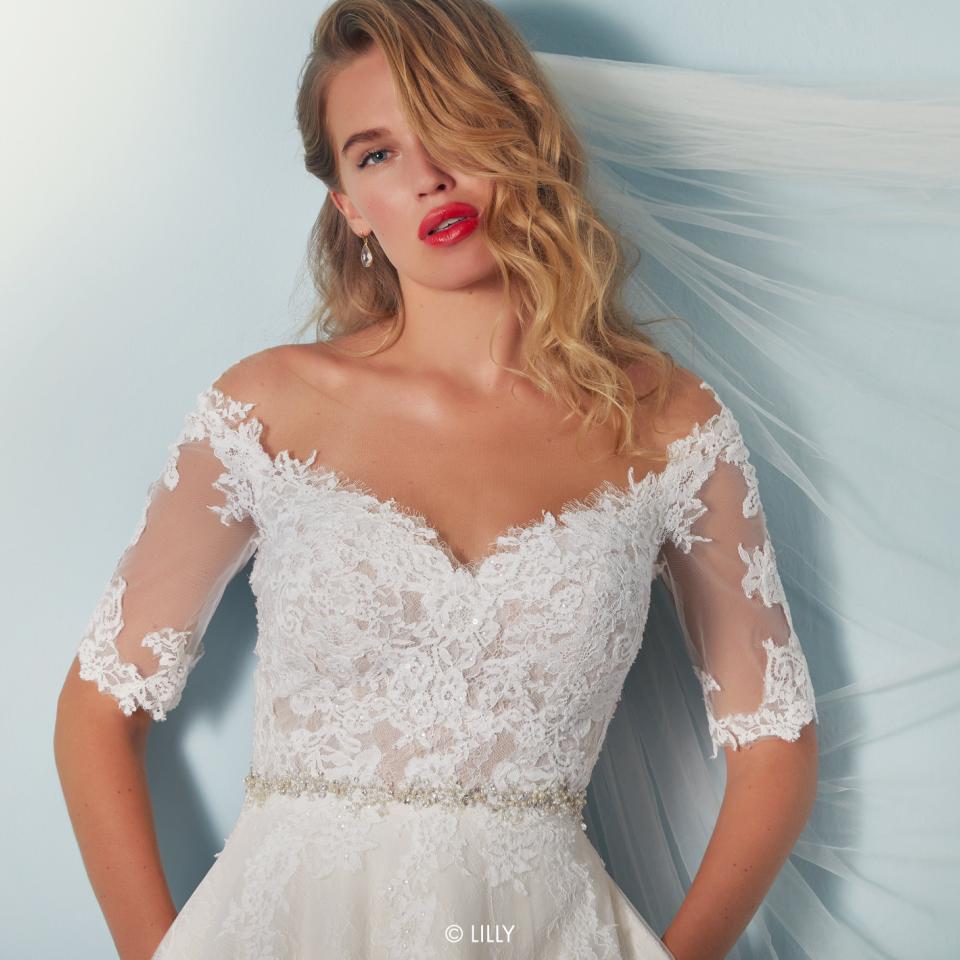 Off-Shoulder Brautkleid mit eingearbeitete Taschen